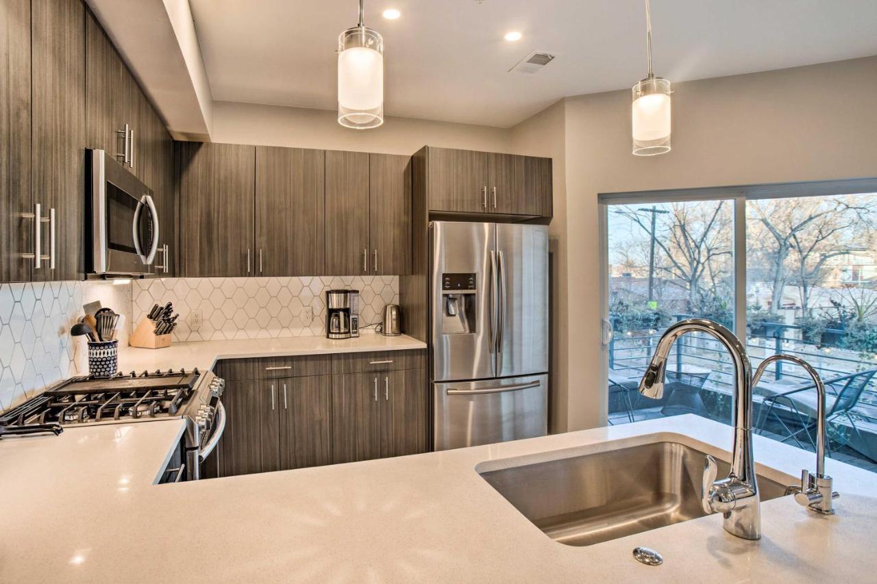 Trendy Townhouse About 3 Miles To Downtown! Сasa de vacaciones Denver
